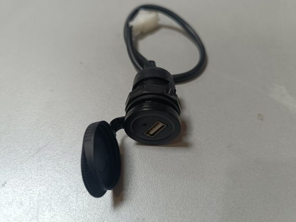 Mikilon hammer 200 quad USB csatlakozó